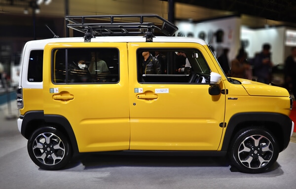 黄色いハスラー